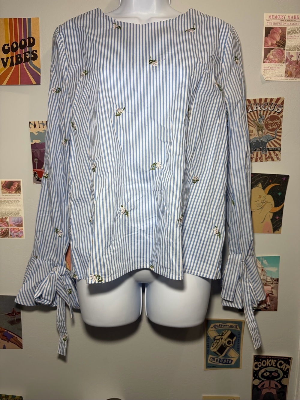 J.O.A. Blue & White Striped Button-Front Shirt